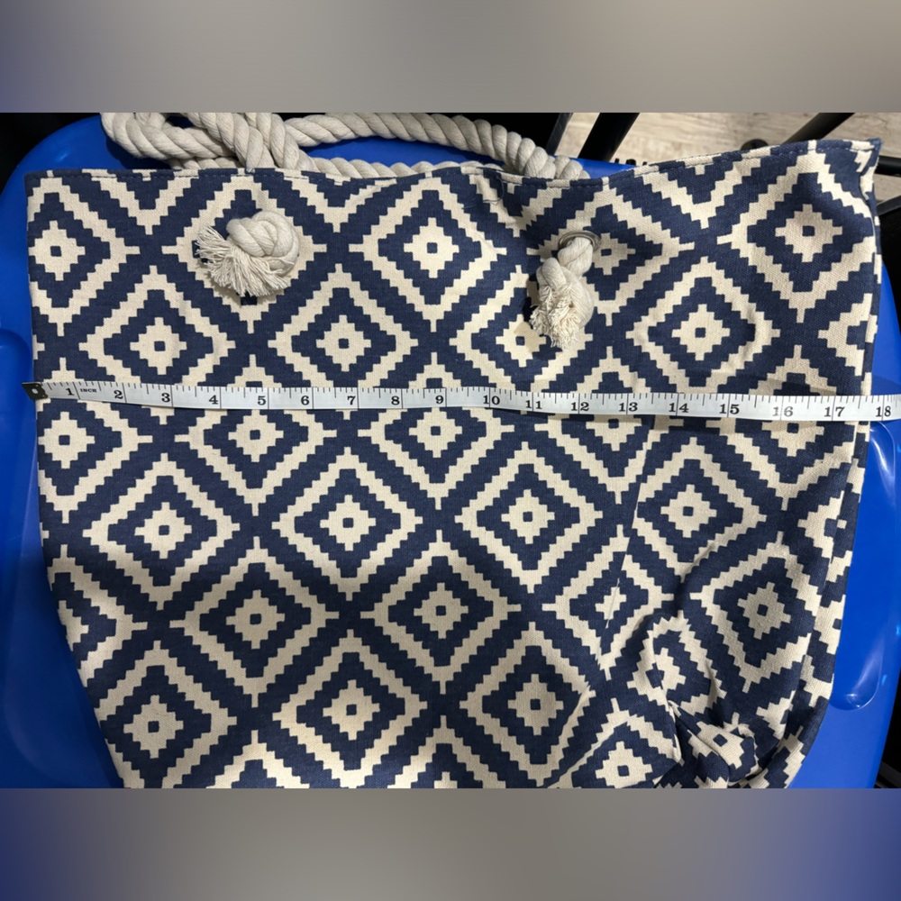 Tote bag - Picture 7 of 9